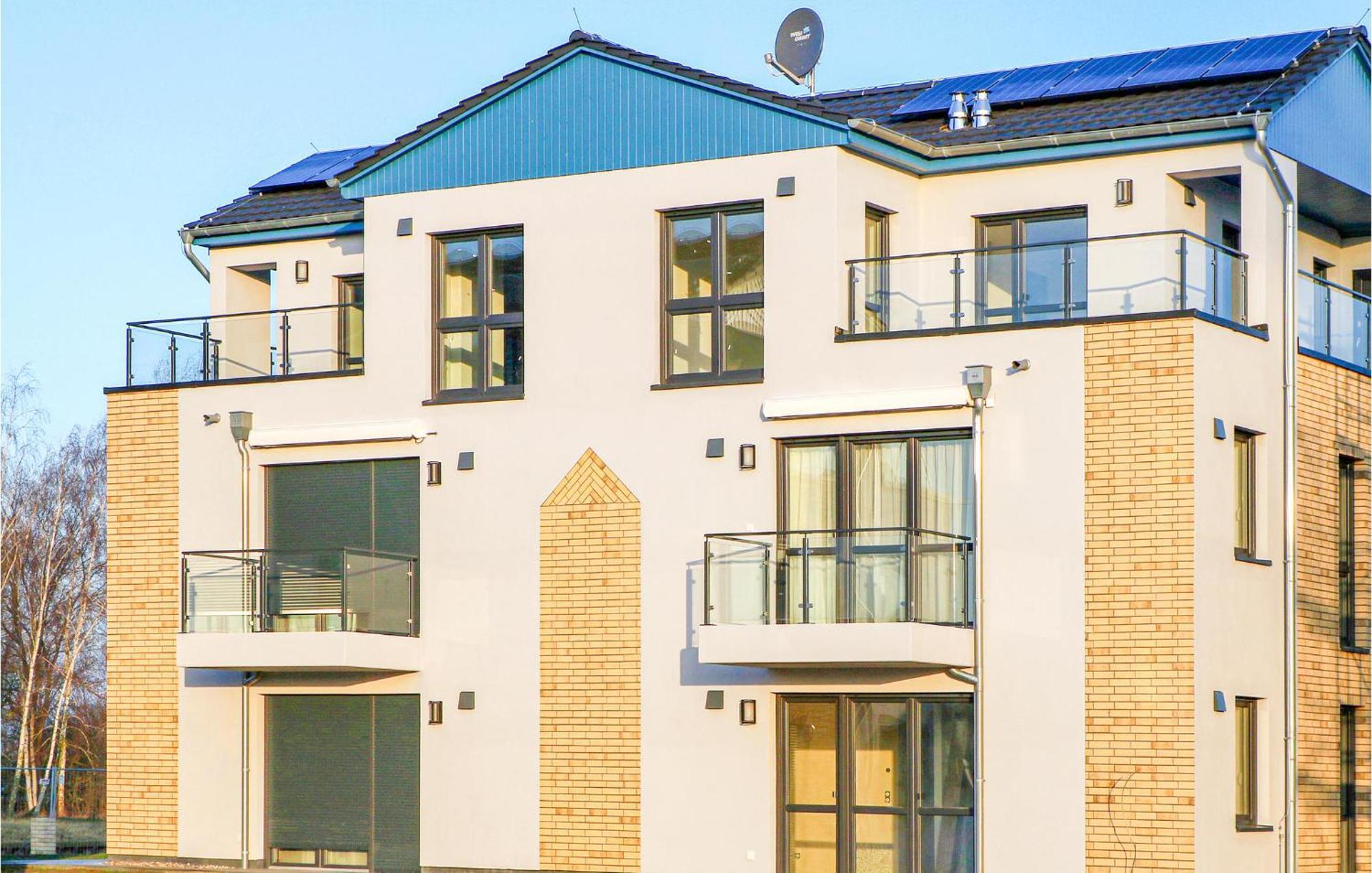 Lovely Apartment In Rechlin With Kitchen Екстер'єр фото